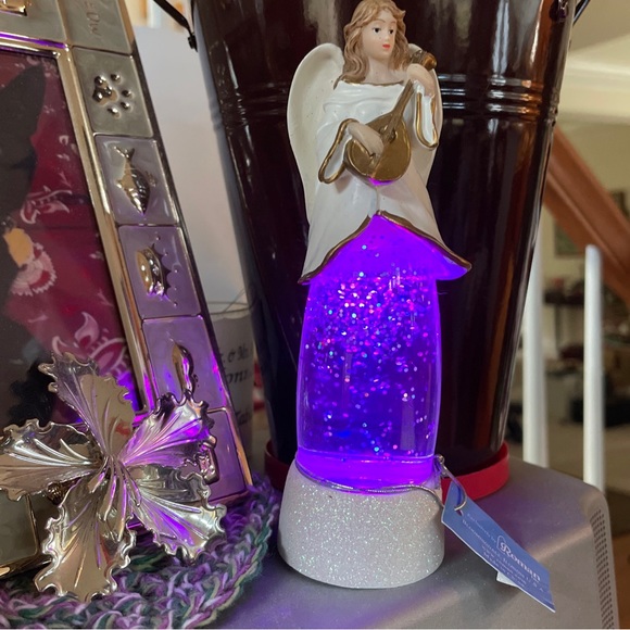 NEW Angel color-changing Night Light Glitter Snow Globe by Roman, Gift-able! - Picture 11 of 14